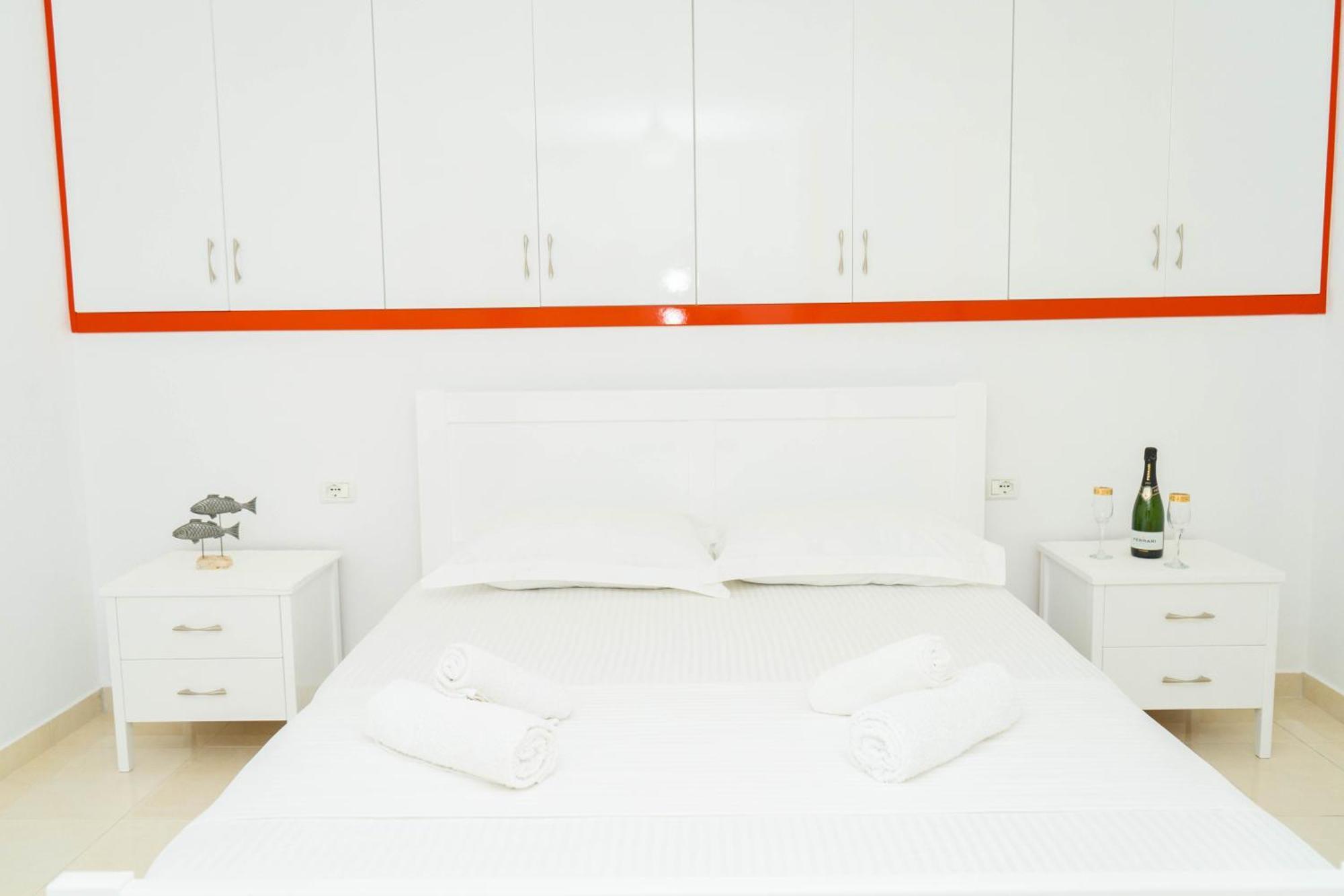 Vila Aliaj Vlore Exterior photo