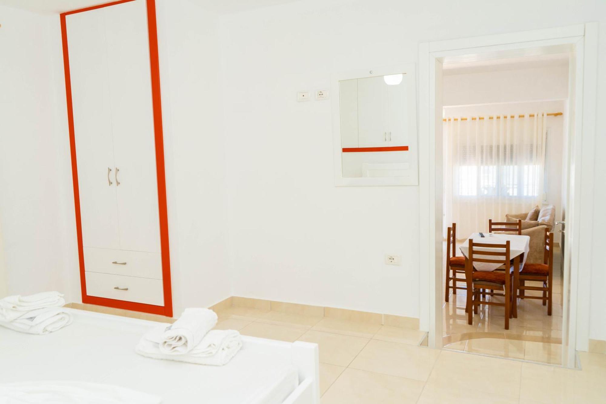 Vila Aliaj Vlore Exterior photo